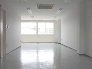 ���s���򒆉��Q���ڂ̒��ݑq�ɕt�������̎����ʐ^