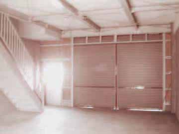 ���s��ы扵���̒��ݑq�ɕt�������̎����ʐ^