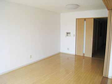 賃貸マンション 多賀城市大型犬ペット可のエントランス写真