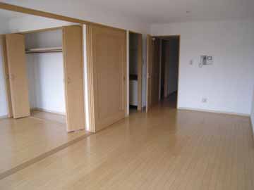 賃貸マンション 多賀城市大型犬ペット可のエントランス写真