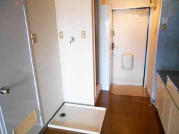 ���݃}���V�������s�{���敟�Z���̐���@�u����ʐ^