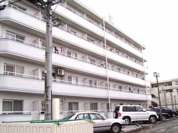 ���݃}���V�������s�{���敟�Z���̊O�ώʐ^