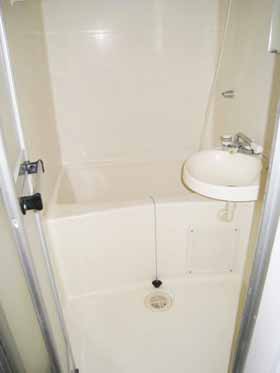 ���݃}���V�������s�{���敟�Z���̕��C�ʐ^